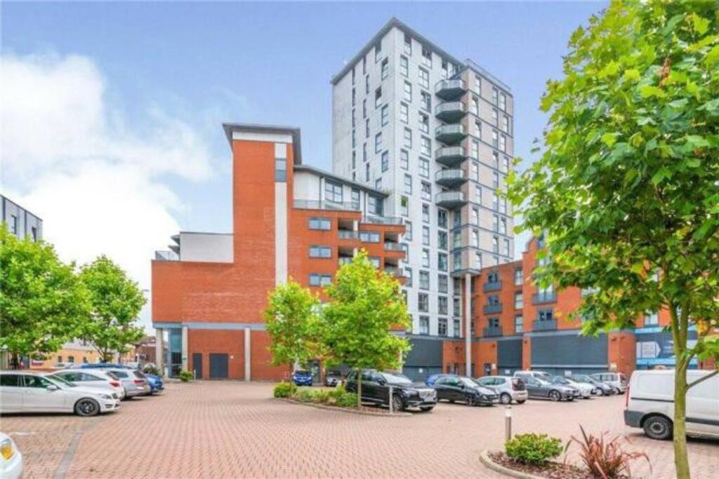 Luxury 1 Bed Ipswich Marina Apartment Free Parking Bagian luar foto